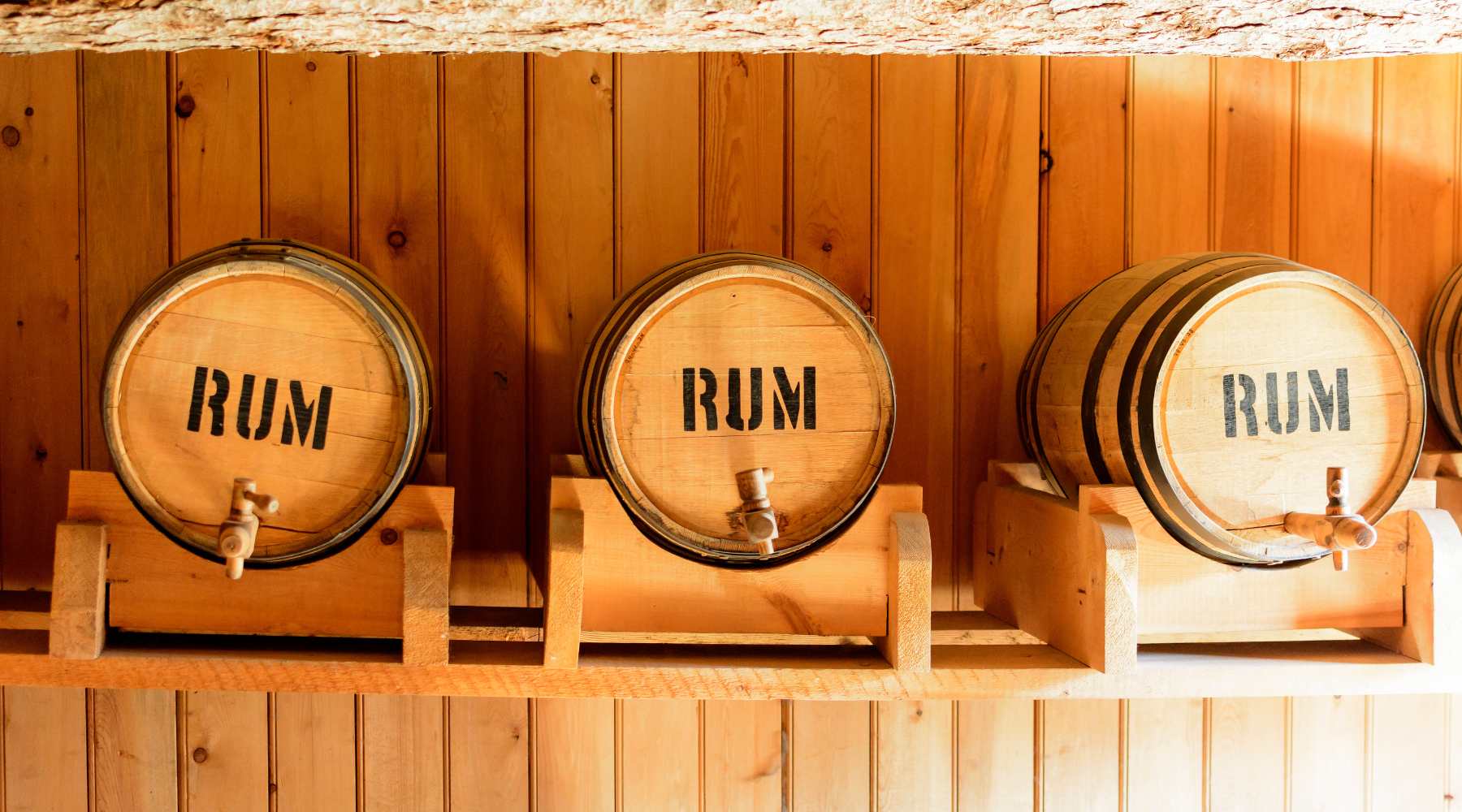 Caribbean Roots: Exploring The Origin And History Of Rum – Country Wine 