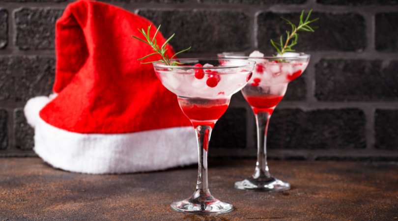 Crafting Unique Christmas Cocktails