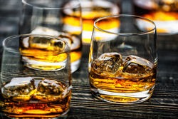 CREATE A FUN WHISKEY TASTING EVENT