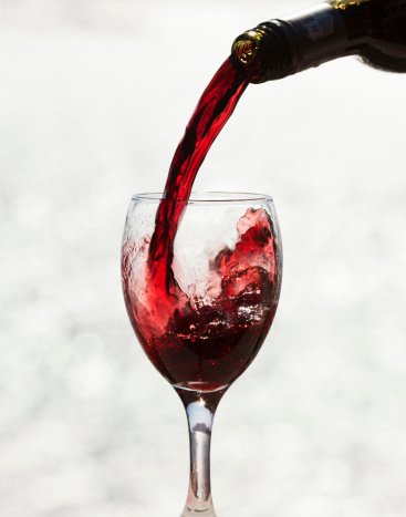 Few Health Benefits Of Red Wine