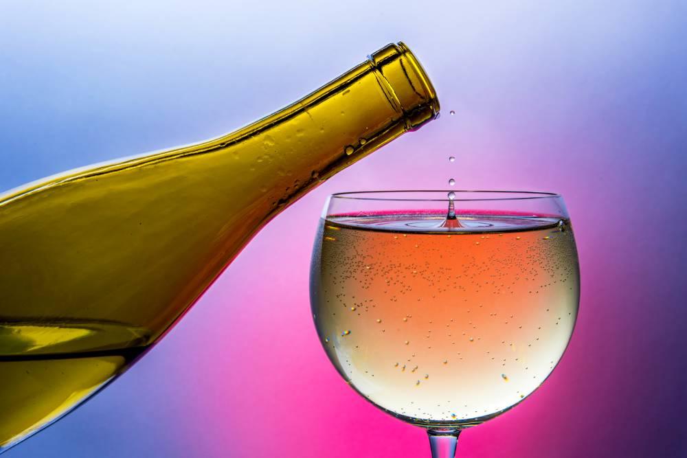 KNOW MORE ABOUT THE PINOT GRIGIO WHITE WINE - Country Wine & Spirits