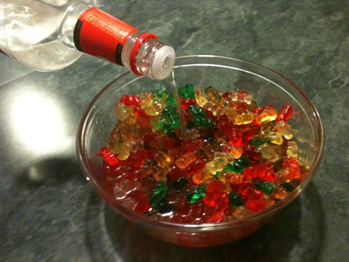 MAKE A TASTY ALCOHOLIC TREAT AT HOME