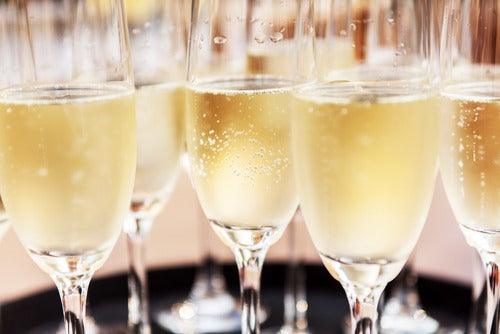 The Best Sparkling Wines for Any Occasion Pt 1 - Country Wine & Spirits