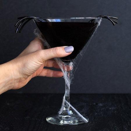 TOP 10 BLACK COLORED DRINKS TO ENJOY THIS HALLOWEEN