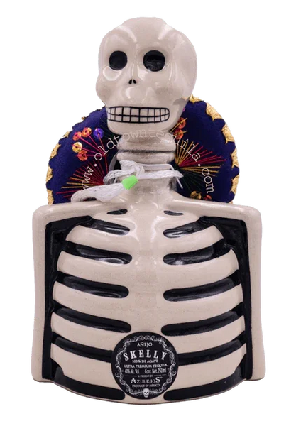 Skelly Tequila Anejo With Mariachi Hat (750Ml)